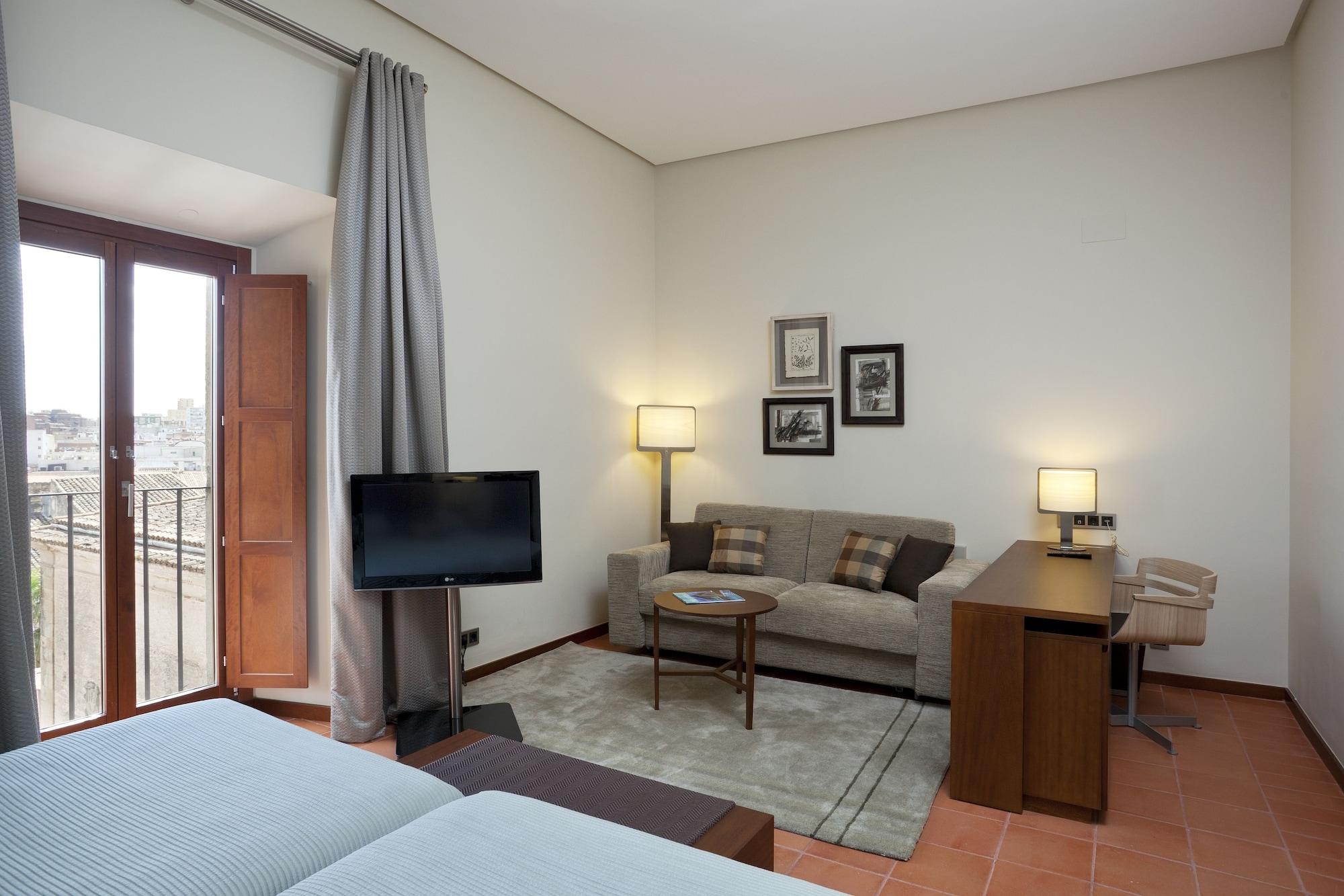 Parador De Caceres Bagian luar foto