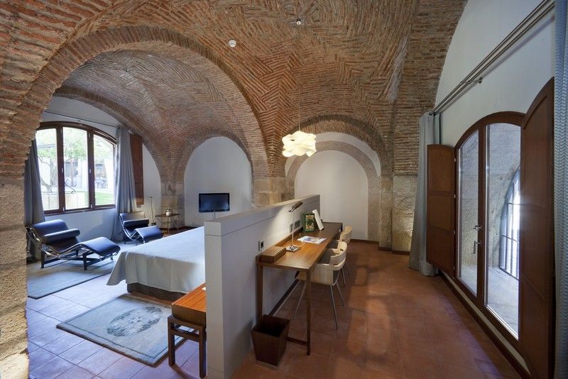 Parador De Caceres Bagian luar foto